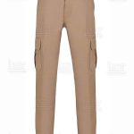 Conoce Pantalón de gabardina con bolsas cargo